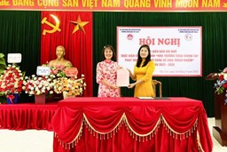Hội nghị ký kết “Nhà trường cùng chung tay phát triển - Thầy cô cùng sẻ chia trách nhiệm”