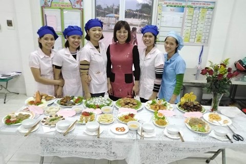 Hội thi nhân viên nuôi dưỡng giỏi